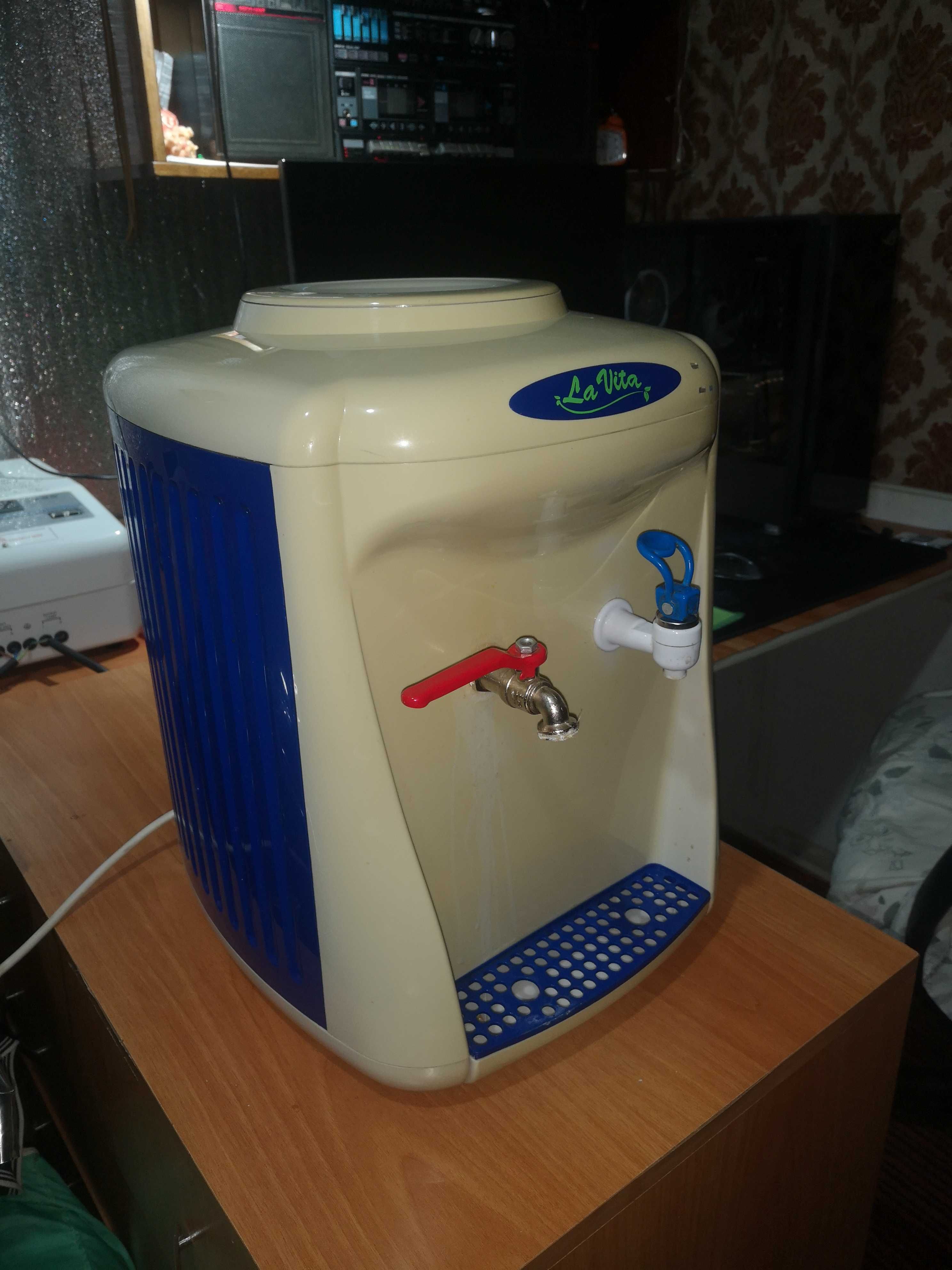 настольный кулер для горячей и холодной воды