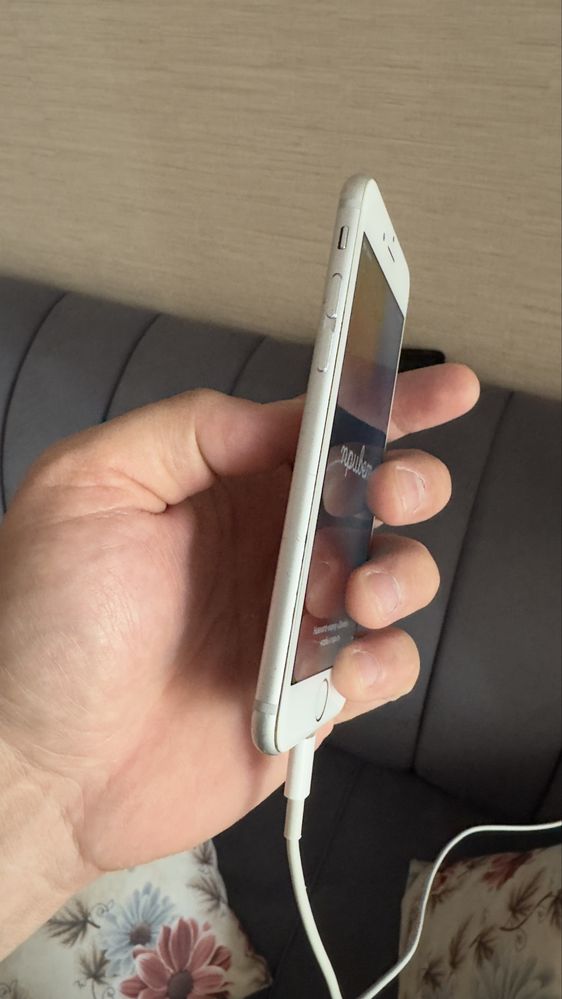 iPhone 6s 128gb  samsung j5 16gb