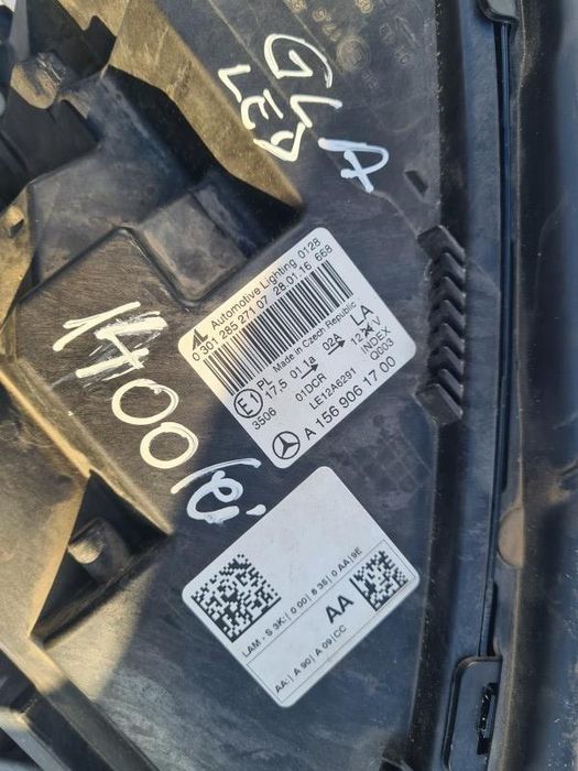 Far stanga BI-XENON D3S Mercedes GLA-Class X156