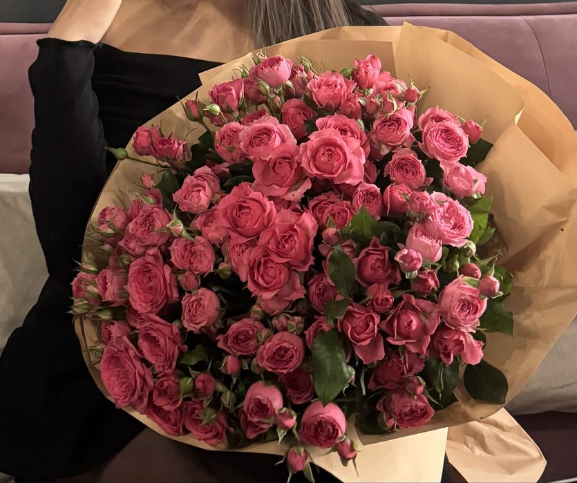 Свежие цветы…………