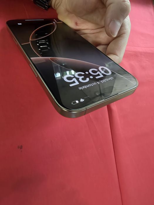 -Iphone 16Pro Max, ca Nou, 256Gb, 8Ram, bat: 100%-170 cicluri incarcar