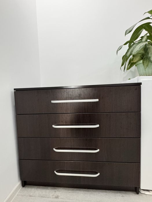 Комод в хорошем состоянии