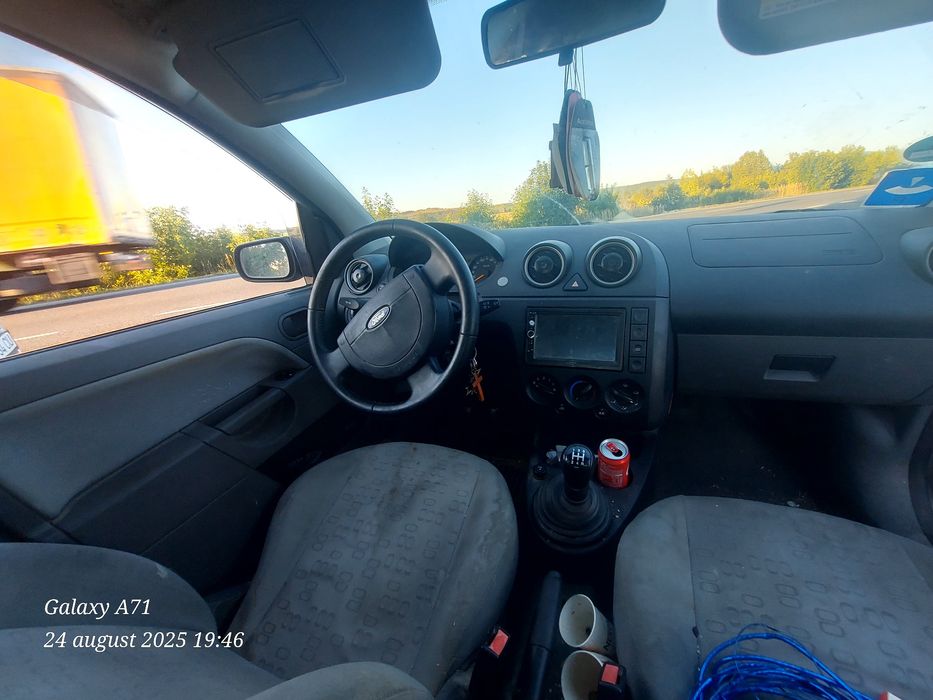 Ford fiesta 1.4 benzină