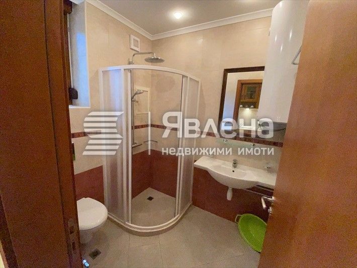 Тристаен апартамент + студио в комплекс Санта Марина