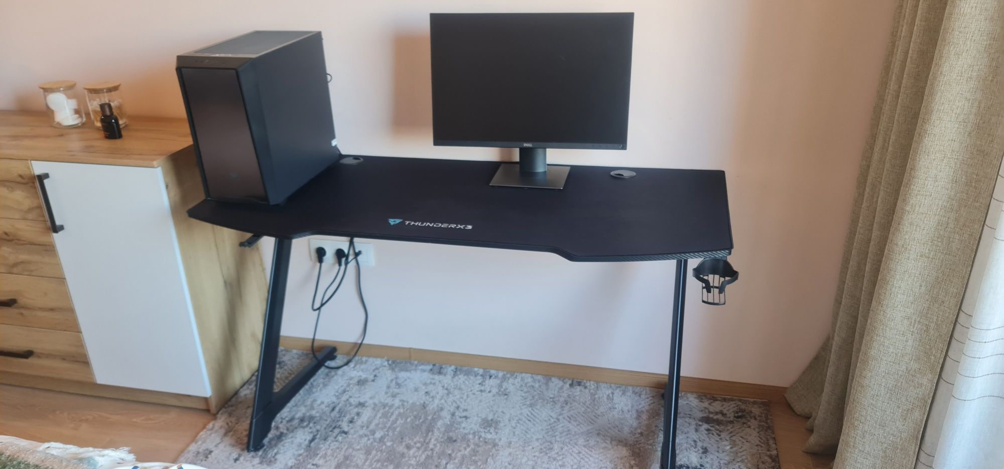 Геймърски компютър COUGAR+Монитор Dell