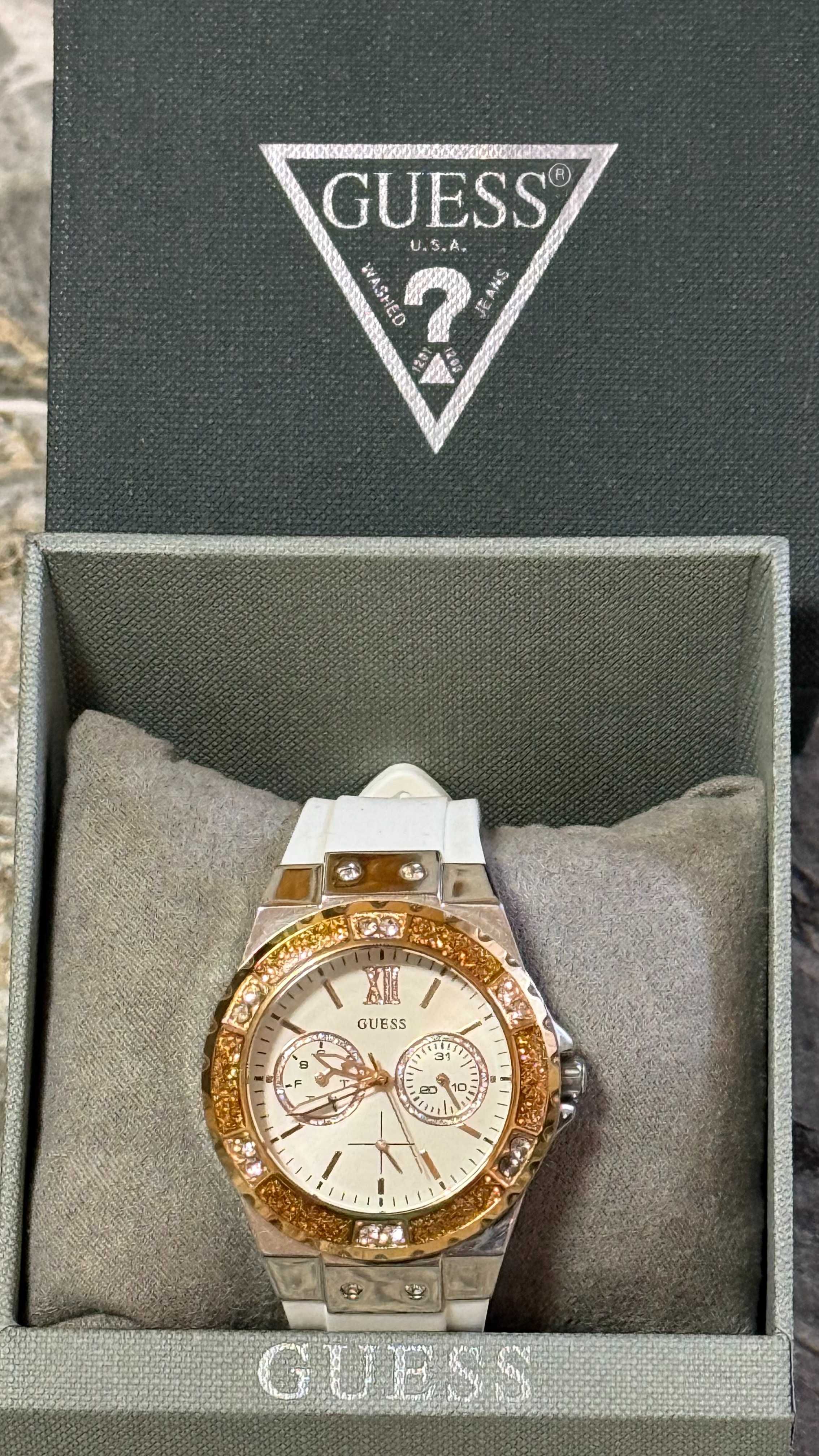 Ceas de dama GUESS Limelight W1053L2, nou, din colecția personala