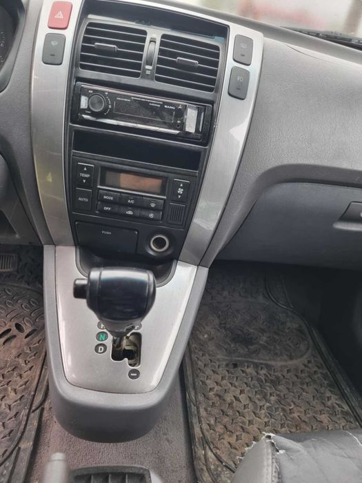 Hyundai Tucson 2.0CRDI Auto
Hyundai Tucson 2.0CRDI Automatic На части