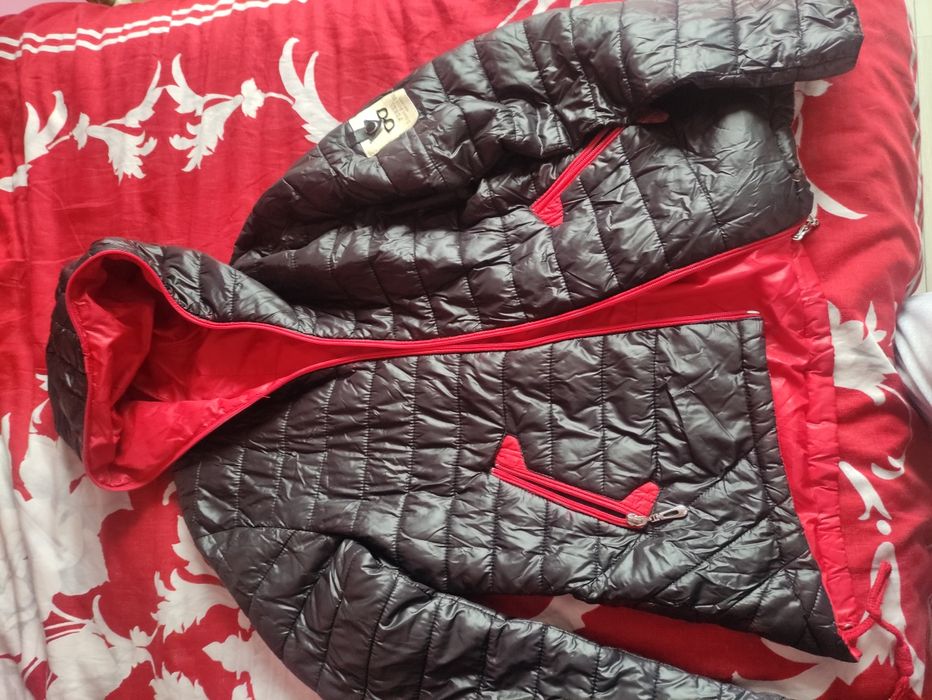 Яке с две лица в черно и червено