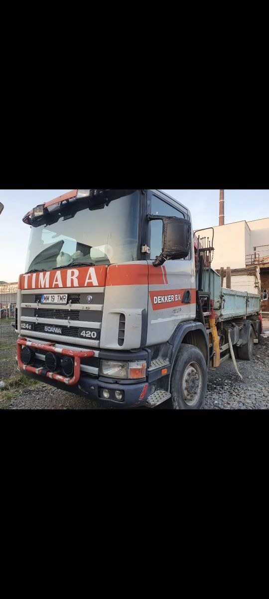 Macara basculabila 4x4 Scania