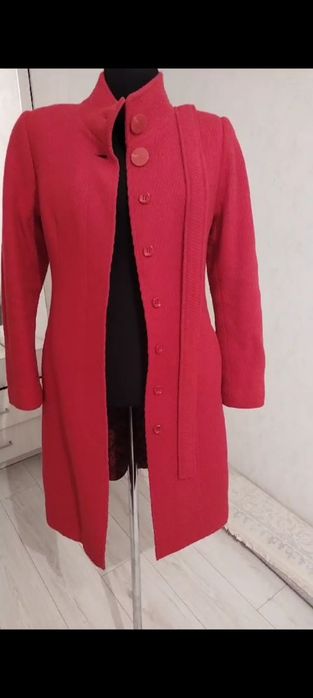 Продам пальто зимны, хороший состояние размер 42-44.