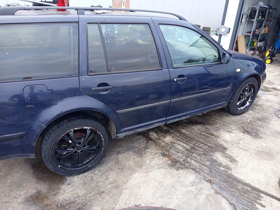 Голф 4 1.9 TDI 90 на части
Здрава щора
Здрава рейка
17" джанти
95А аку