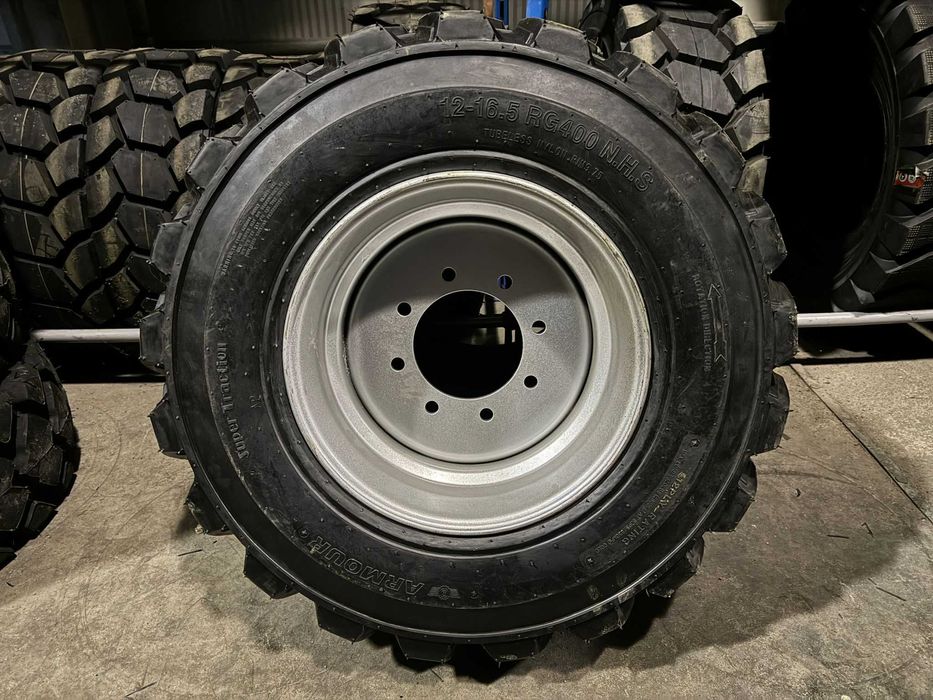 Anvelope 12-16.5 pentru JCB și Nacelă