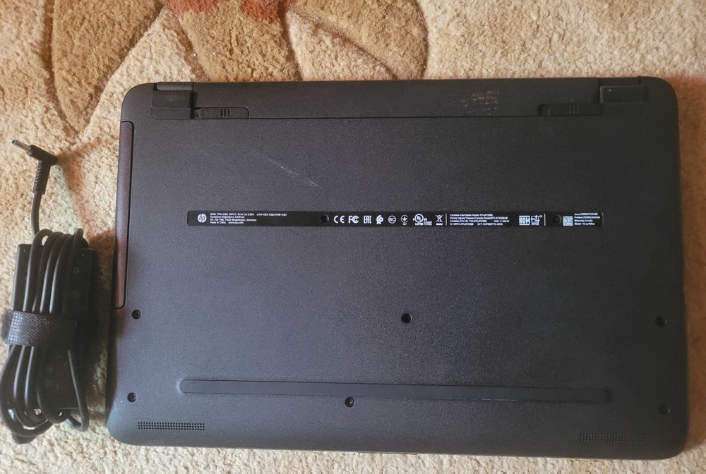 Laptop HP I5-7500 8Gb DDR4 500 Gb SSD  video R5 2Gb