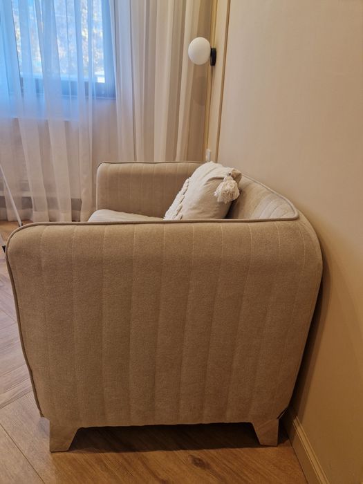 Двуместен диван- нов