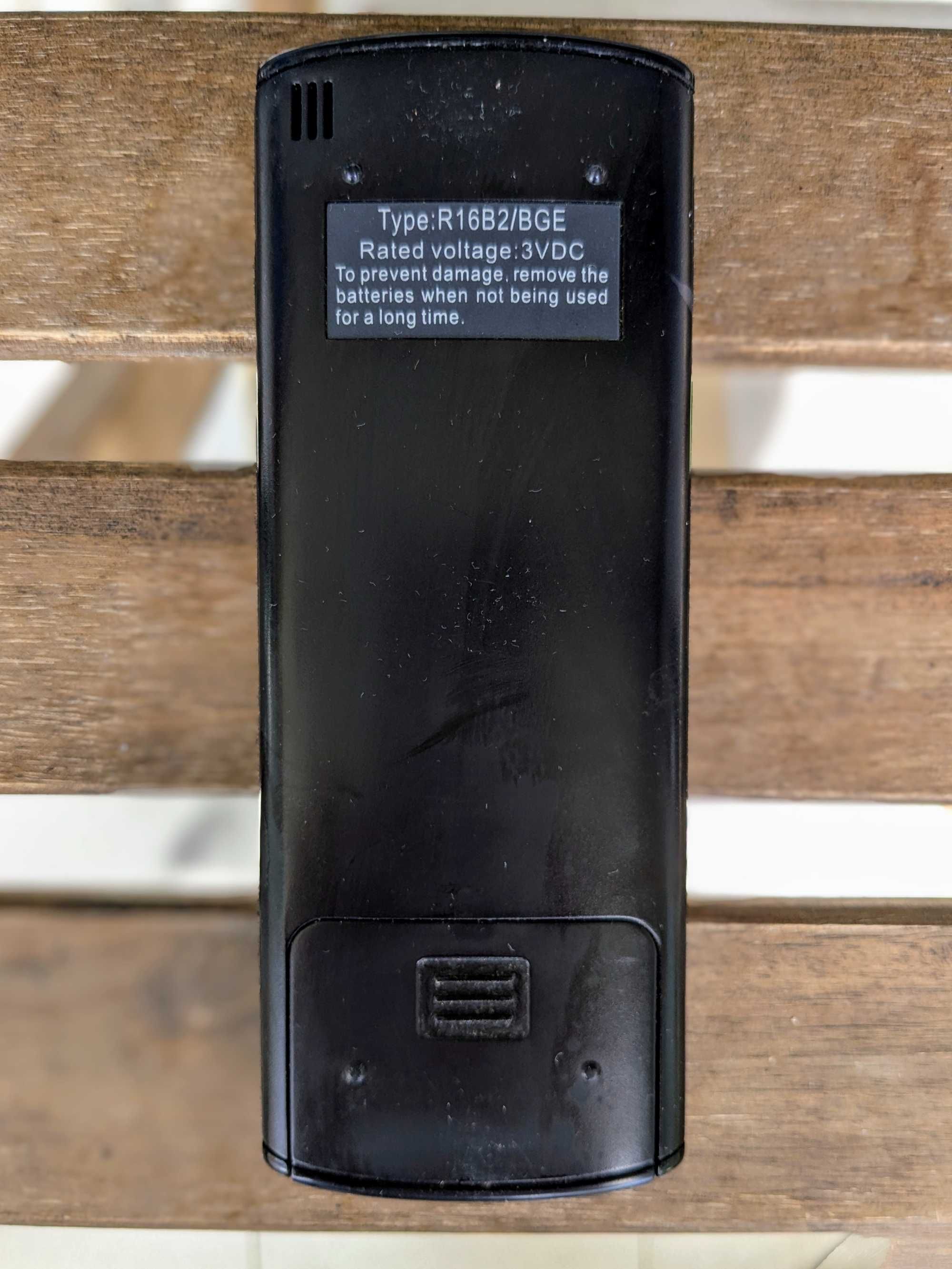 Дистанционно за климатик Midea (R16B2/BGE)
