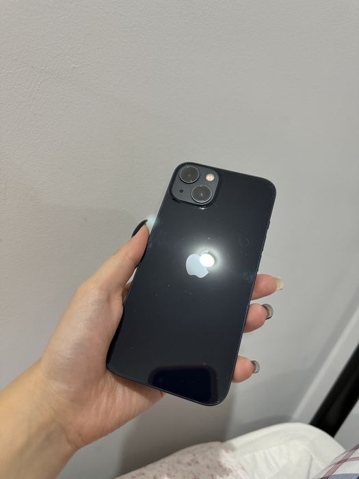 Продаю Iphone 13 256гб