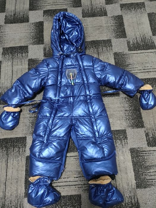 Продам детский зимнии комбинезон