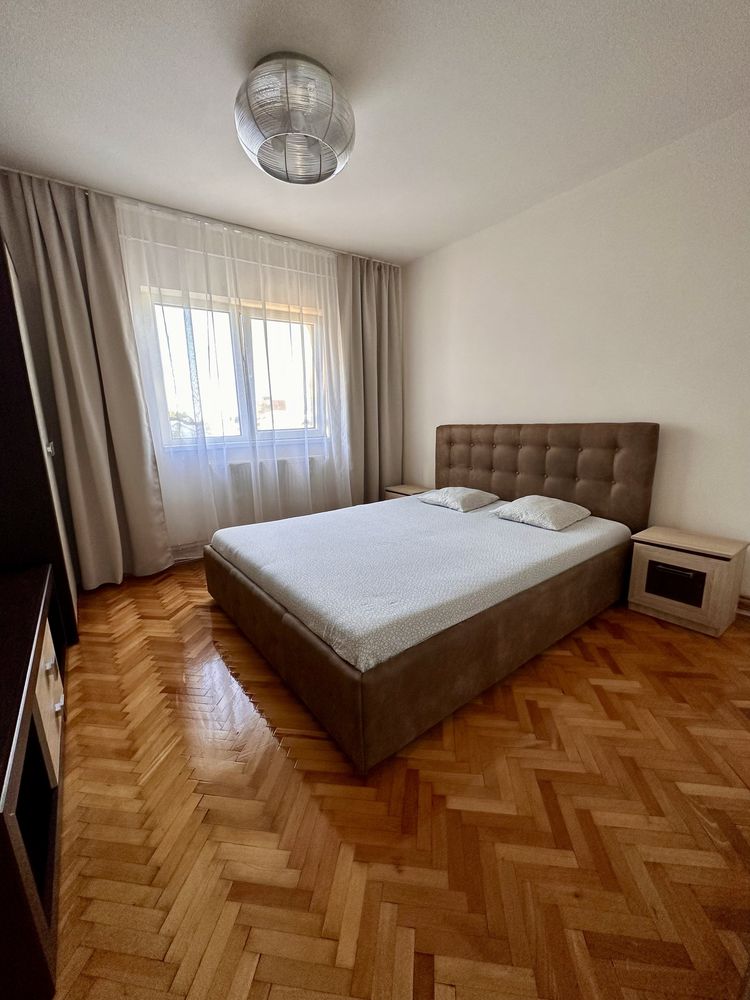 Proprietar, inchiriez ap 2 camere decomandat in zona Aradului