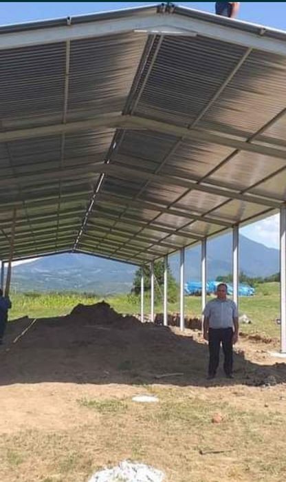 Hale metalice industriale  
- Hale agricole, agrozootehnice depozite,