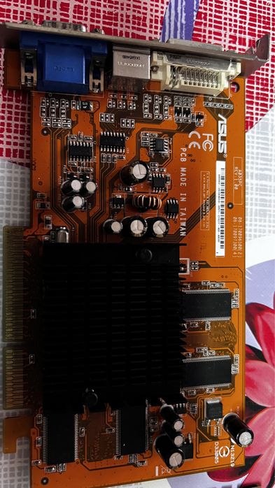 Piese PC ,placi video,memorii ram,sursa,HDD,cooler