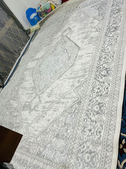 Продаю ковер и измельчитель)