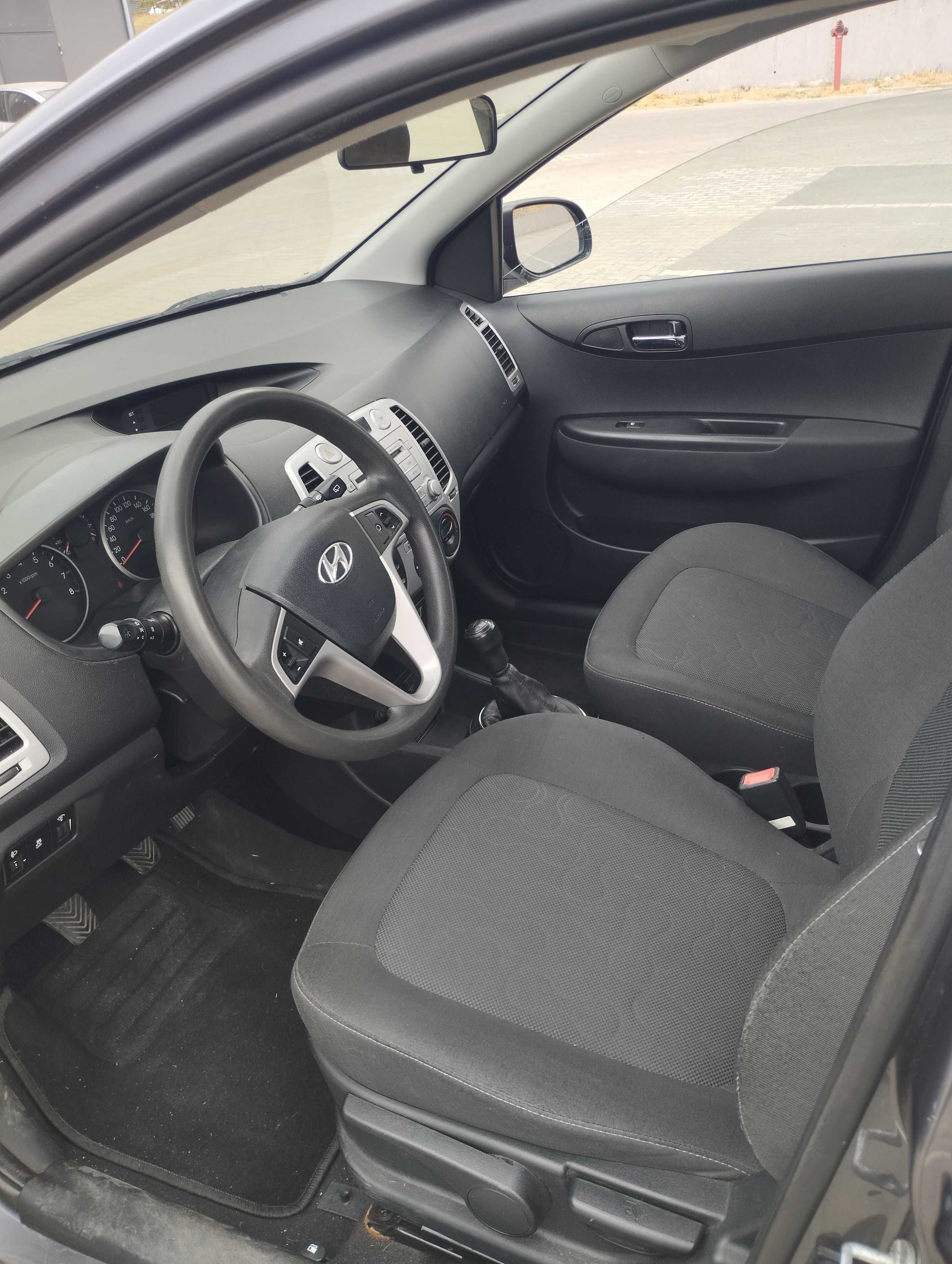 Хюндай и20  Hyundai  i20