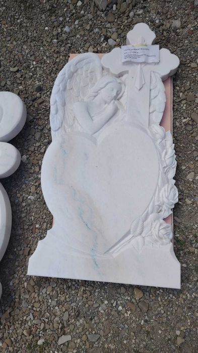 cruci marmura ruschita si capace  granit  pentru morminte