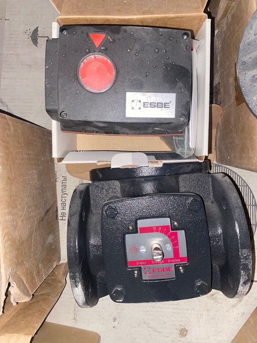 Регулирующий клапан зажимной ESBE. Электропривод esbe