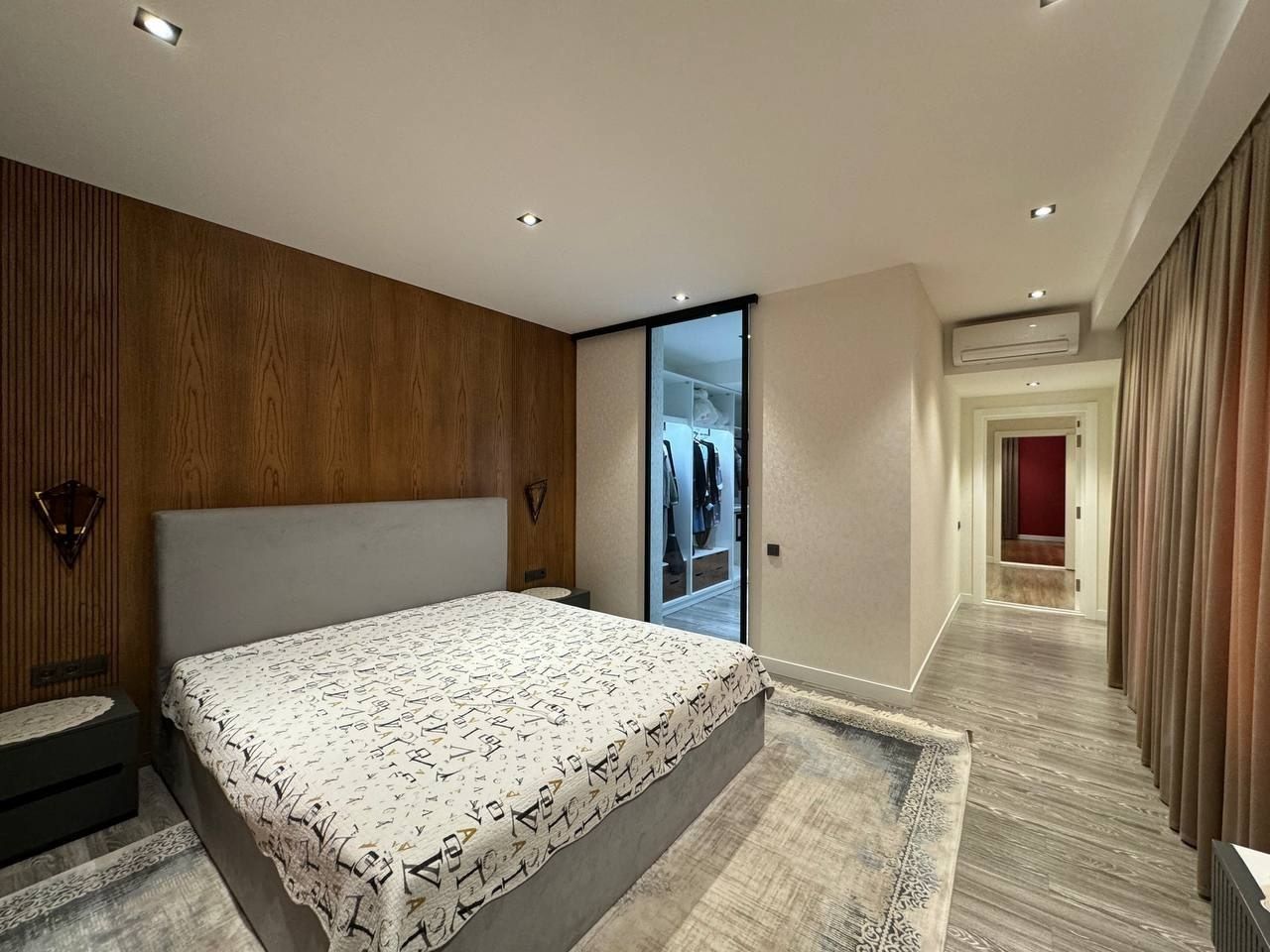 4 хоналик 320м² квартира сотилади