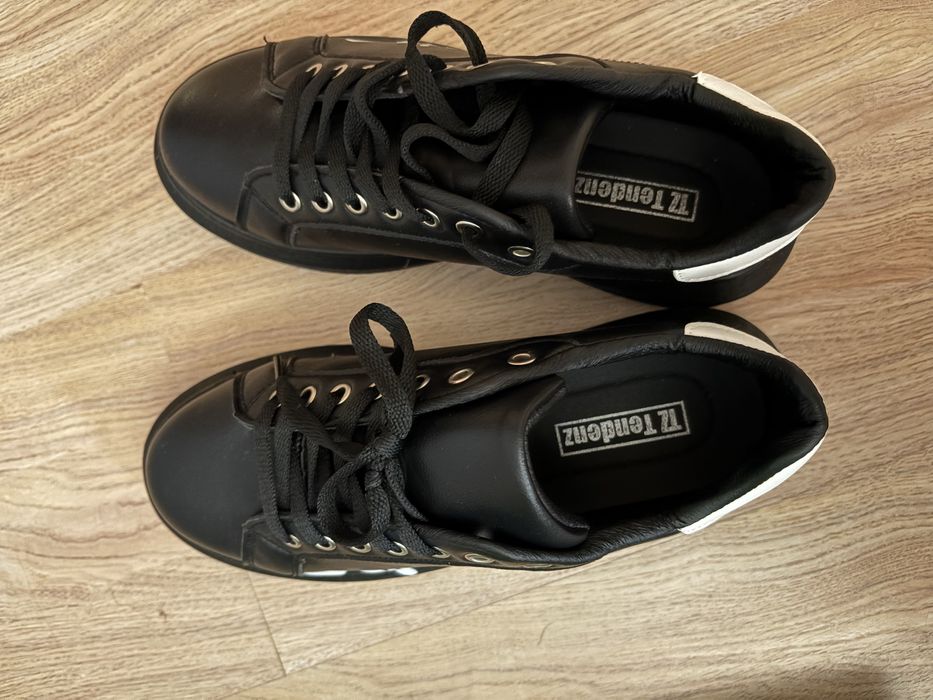 Черни дамски обувки