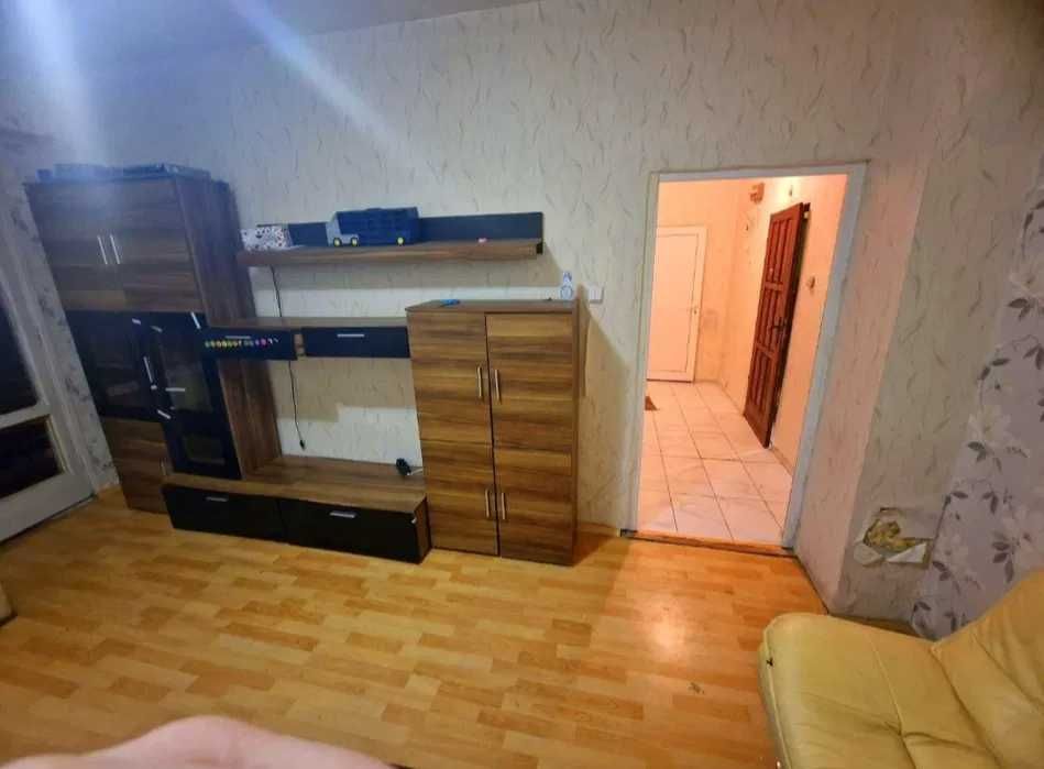 Дава се под наем Двустаен апартамент в София, Толстой - 90 кв.м за 450 € - Снимка #2