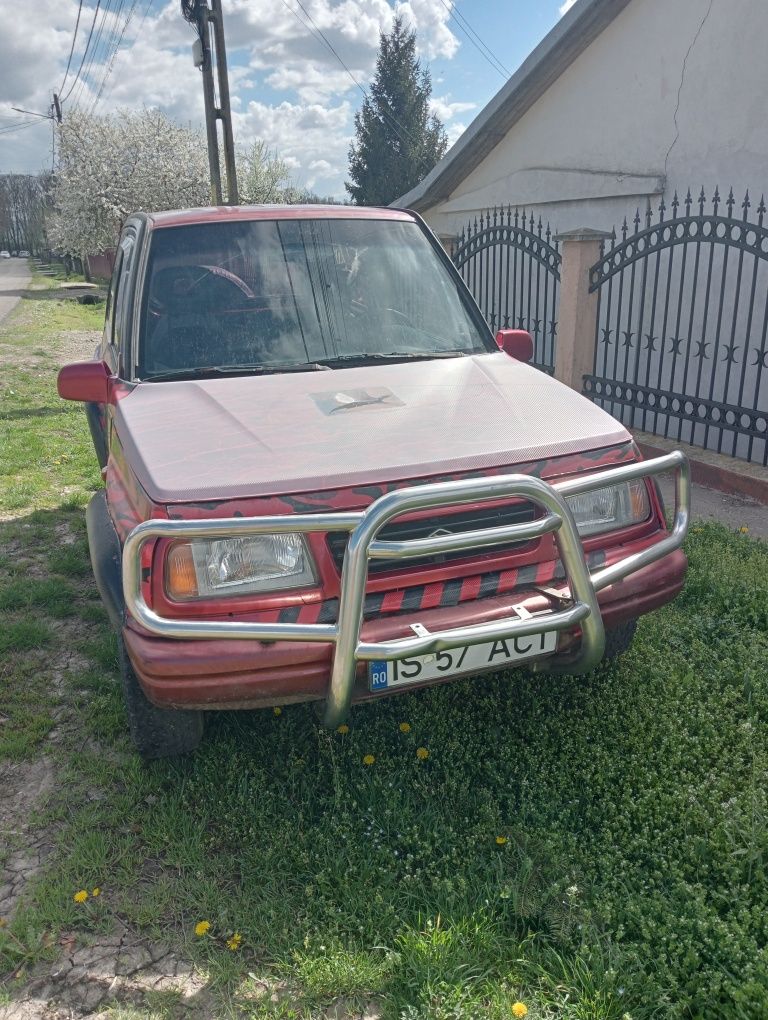 Suzuki Vitara 4x4 1,6 16 v benzina 1997ITP valabil 2025Stare bună de f