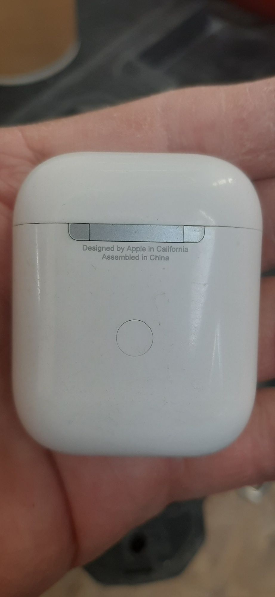 Продам Airpods 2