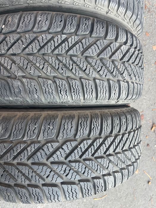 Cauciucuri de iarnă 195/60/15