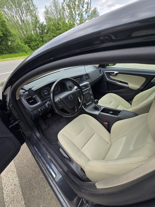 Volvo V60 , 2.0 disel , 163cp , Km reali