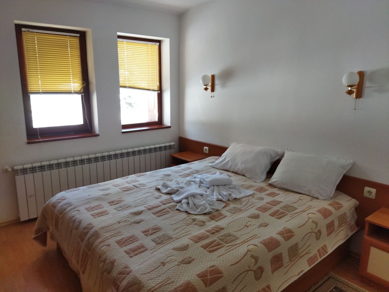 Продава се Хотел в к.к. Пампорово - 1115 кв.м за 476 €/кв.м - Снимка #8