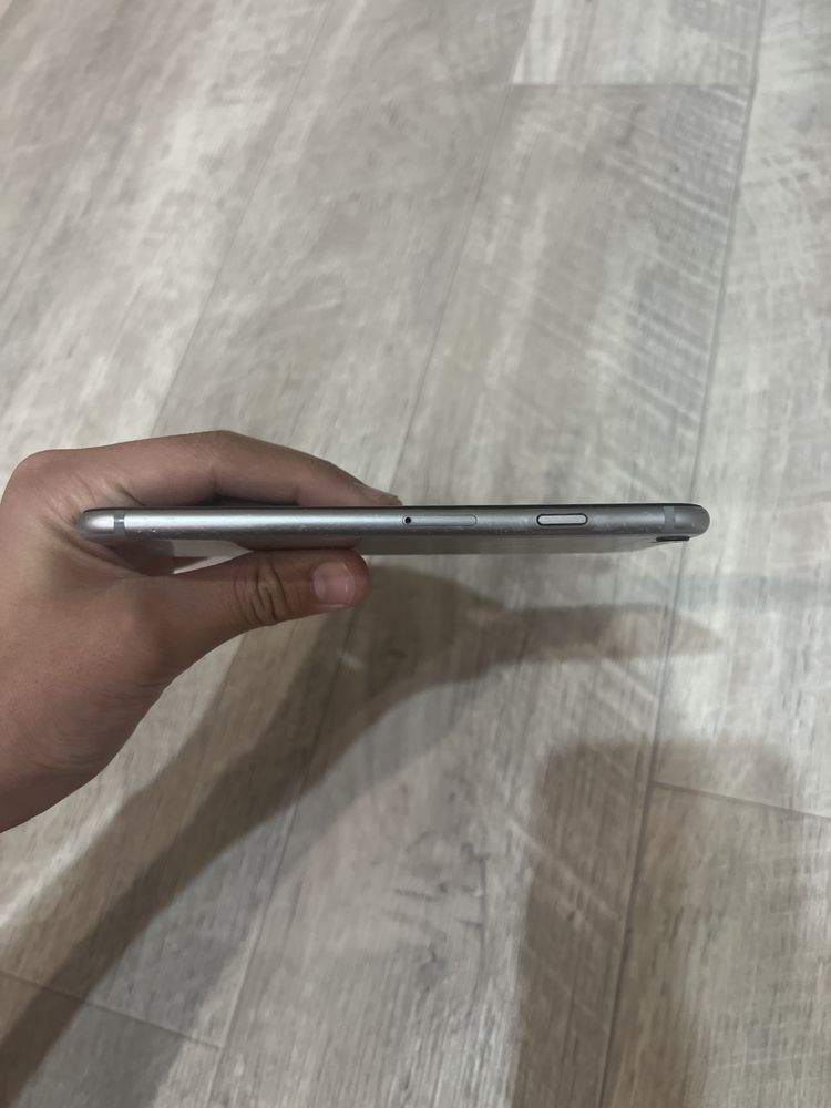 Iphone 6 32 гб идеал все работает на блакировке