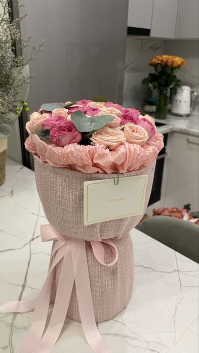 Маленький букет роз