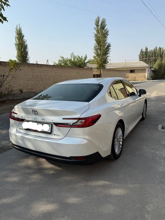 TOYOTA Camry 2024
