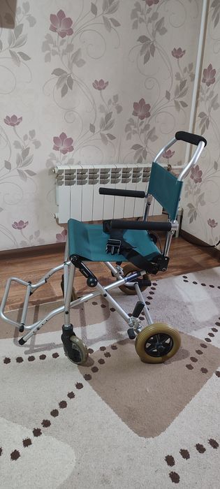 Кресло- каталка немецкая  складная переносная