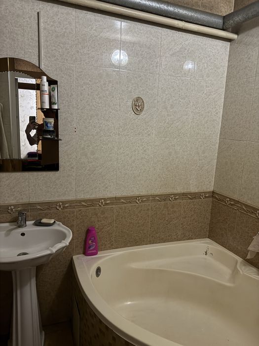 Kvartira uy sotiladi - A.Navoiy Massiv