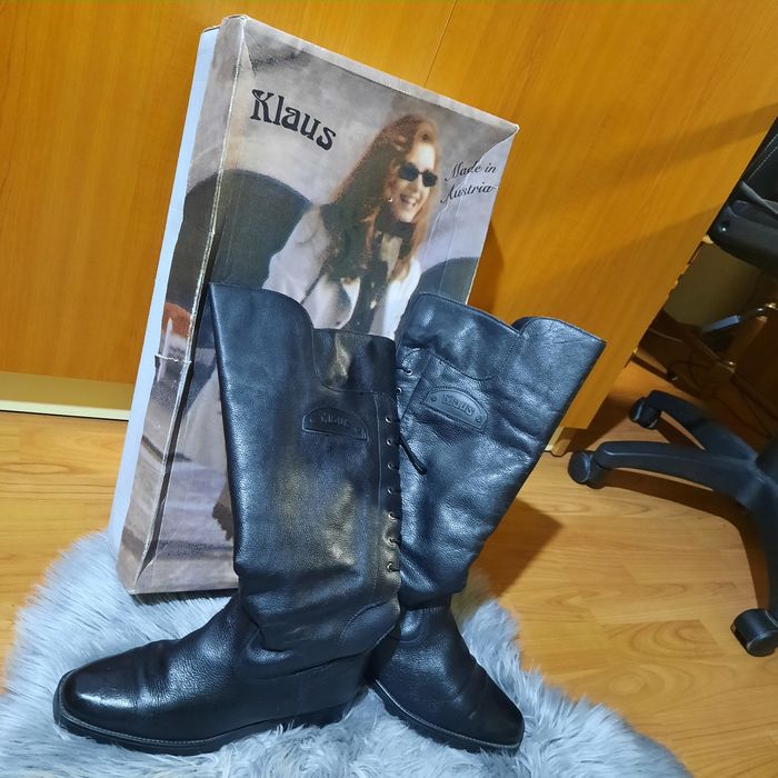 cizme din  piele de porc , originale