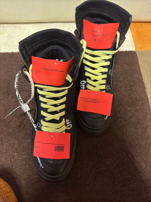 Vând Off-White court 3.0