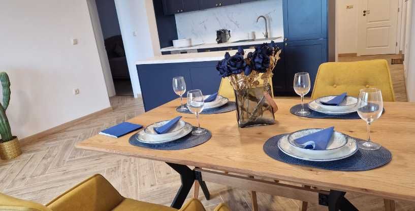Дава се под наем Тристаен апартамент в Бургас, Сарафово - 125 кв.м за 1250 € - Снимка #3
