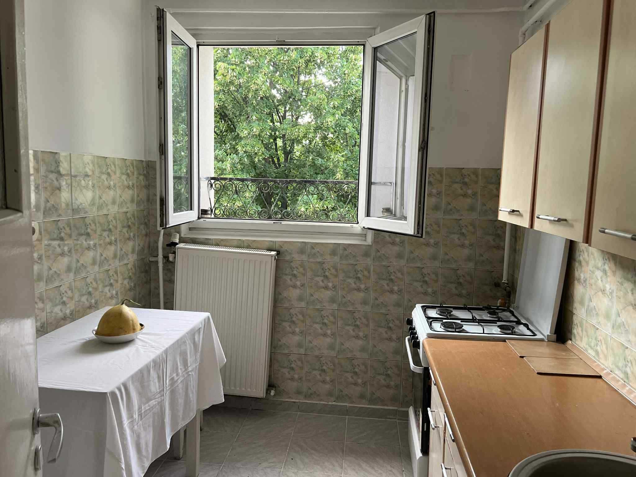 Apartament 4 camere Titan, lângă metrou și Parc IOR – Zonă excelentă