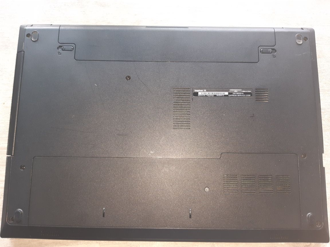 Laptop DELL Inspiron 3542