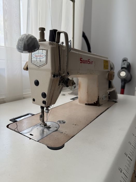 Masina de cusut industriala