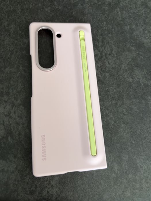 Samsung Fold 6 Pink 256 gb - 1400 лв.