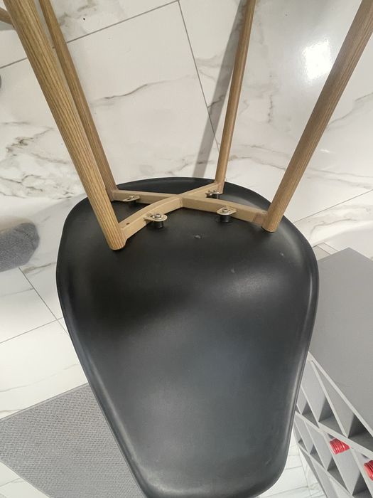 Set 4 scaune EAMES bucatarie/sufragerie