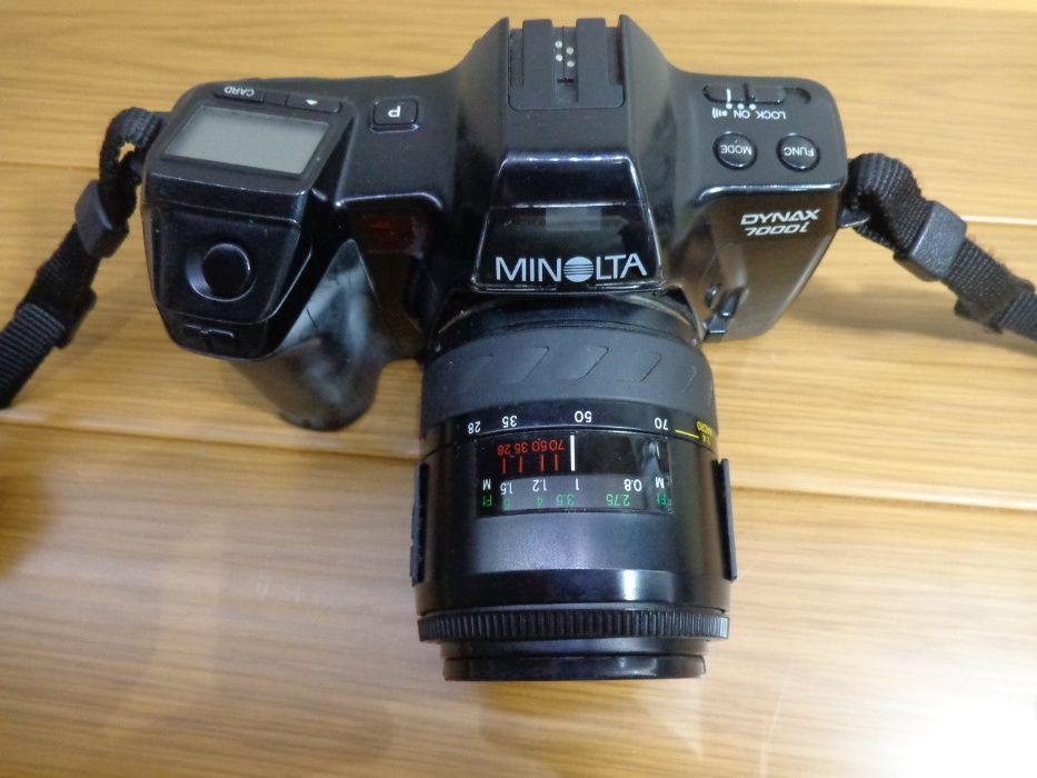 Фотоапарат Minolta Dynax 7000i